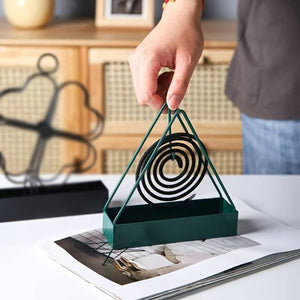 Triangle Mosquito Coil Holder, Spiral Mosquito Coil Stand Metal Body Insect Repellent Rack (random Color)